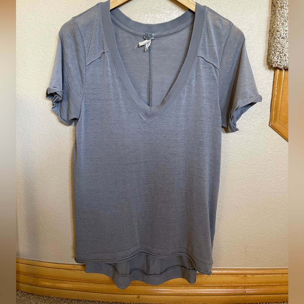 Women’s Free People V Neck Tee